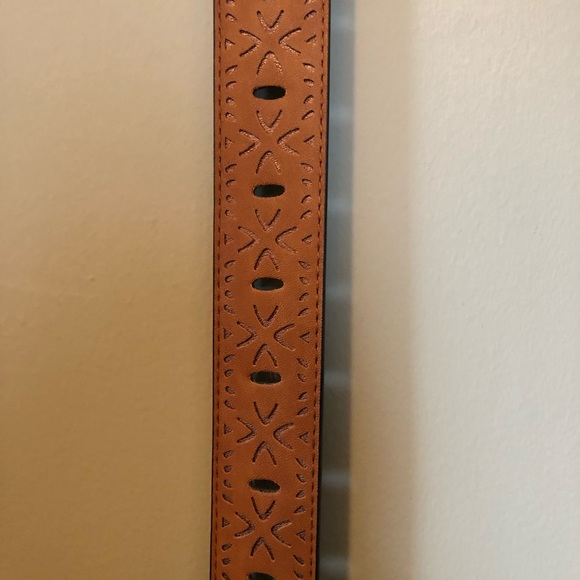 Belt - Picture 3 of 4